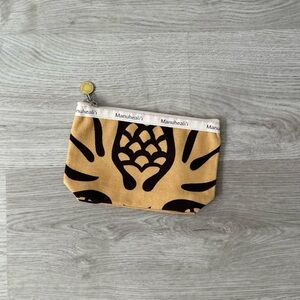 MANUHEALI’I QUILT POUCH